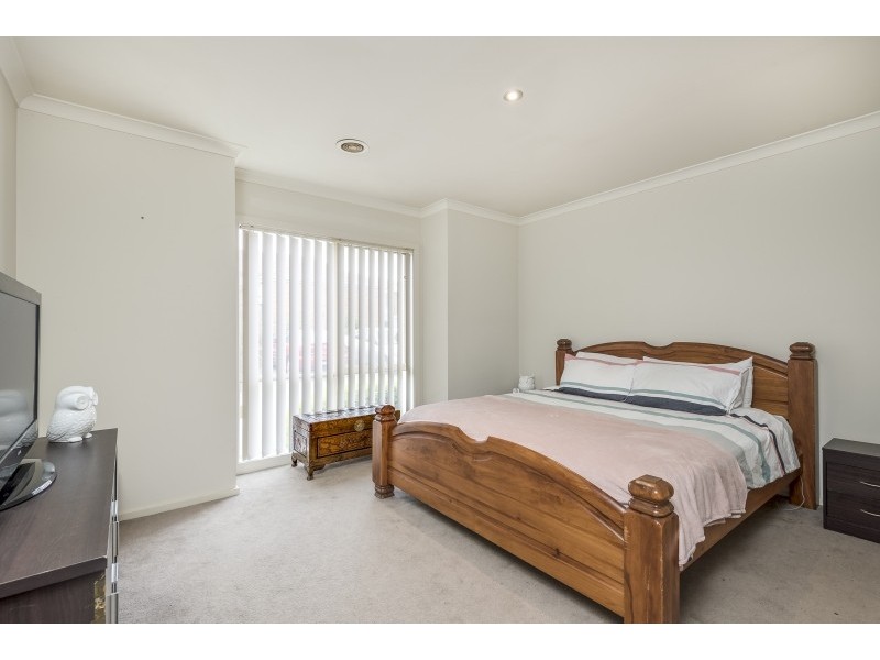 8/75 Clifton Park Drive, Carrum Downs VIC 3201