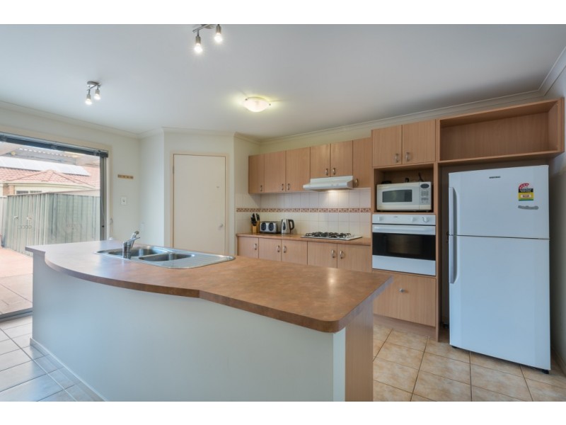 1 Ashbrook Way, Cranbourne West VIC 3977