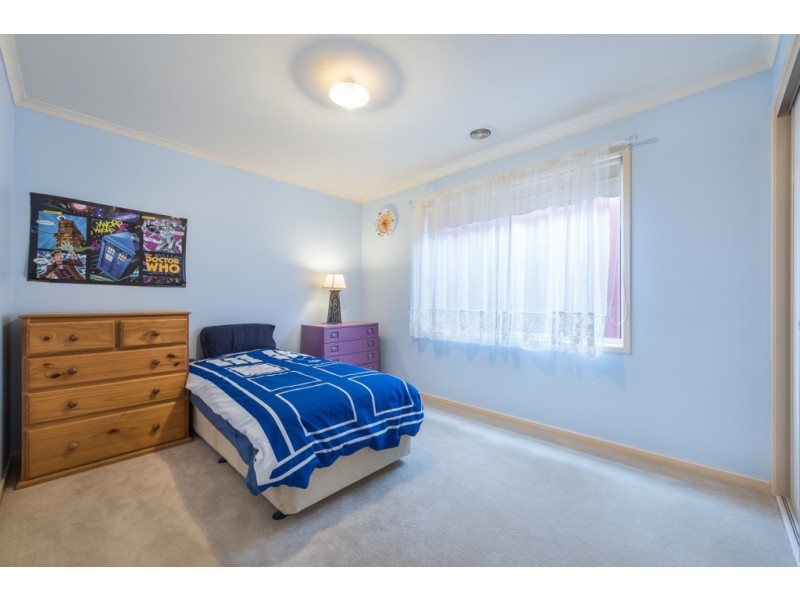 1 Ashbrook Way, Cranbourne West VIC 3977