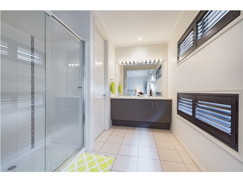 12 Torres Parade, Sandhurst VIC 3977