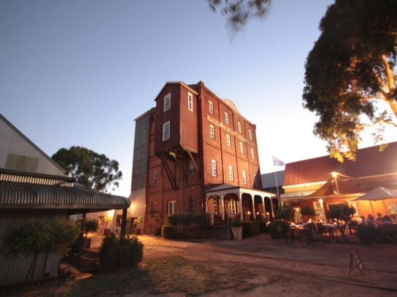 10 Henrietta Street, York WA 6302