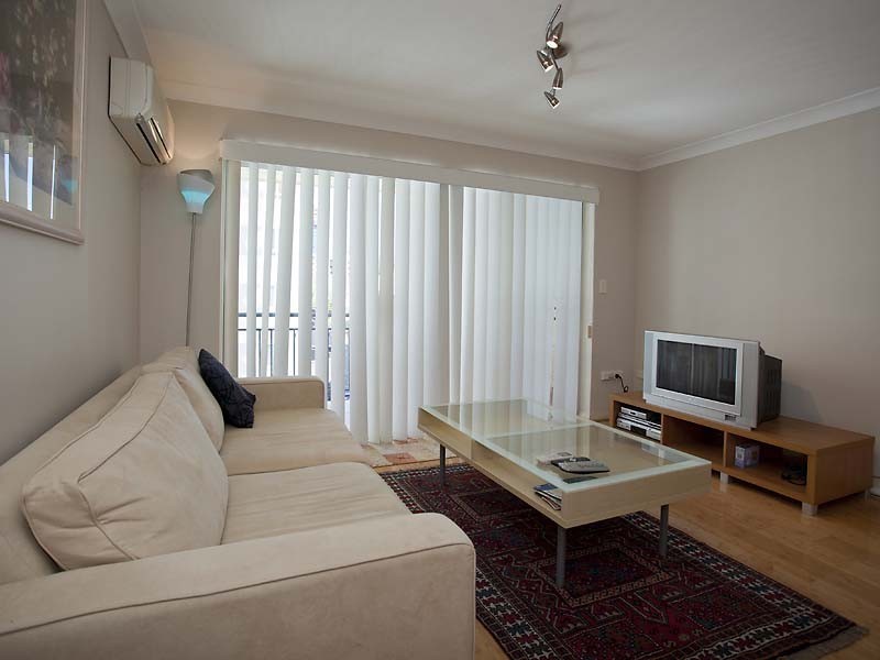 18/55 Wellington Street, East Perth WA 6004