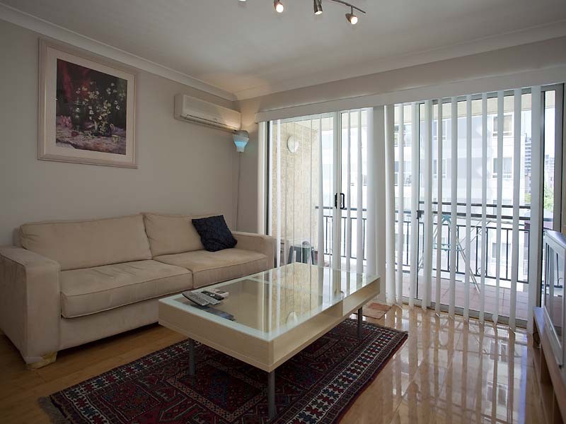 18/55 Wellington Street, East Perth WA 6004