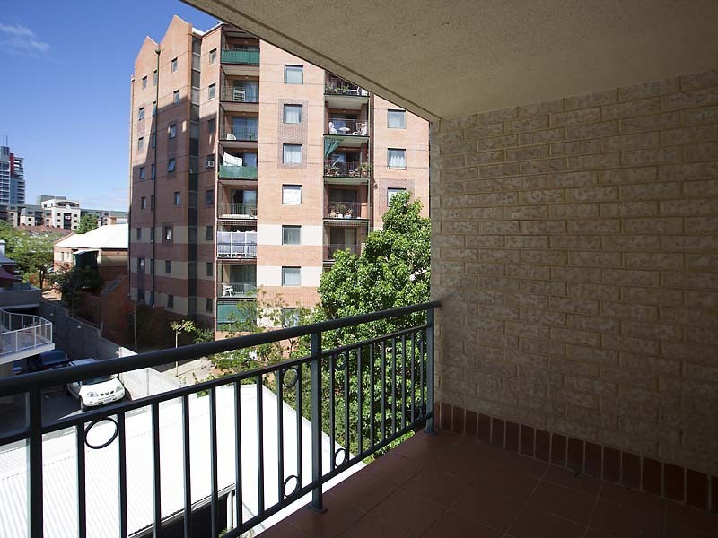 18/55 Wellington Street, East Perth WA 6004