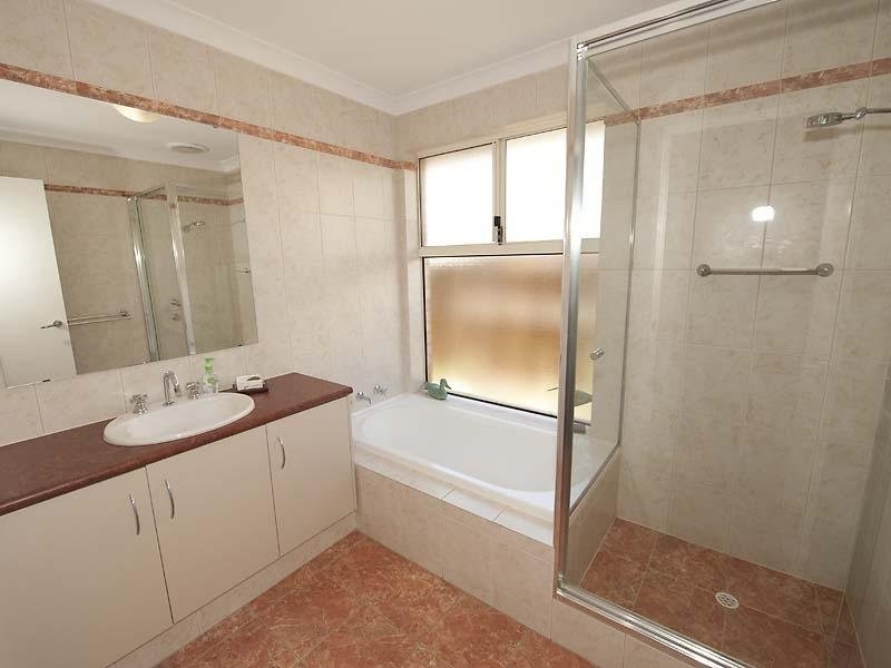 9 Longview Way, The Vines WA 6069