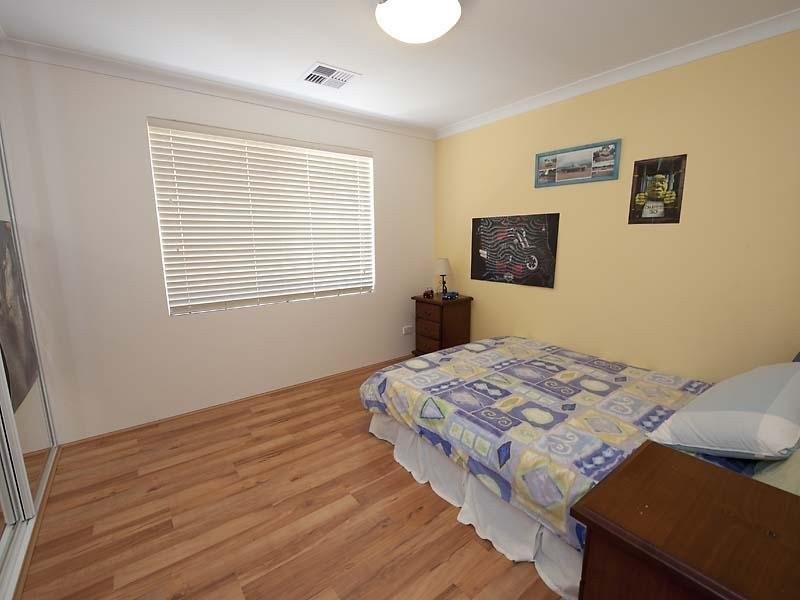 9 Longview Way, The Vines WA 6069
