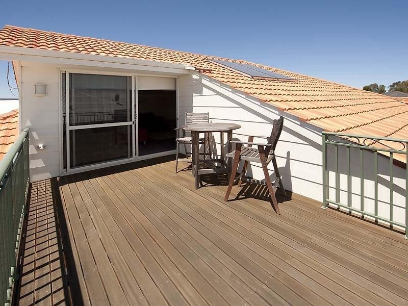 9 Longview Way, The Vines WA 6069