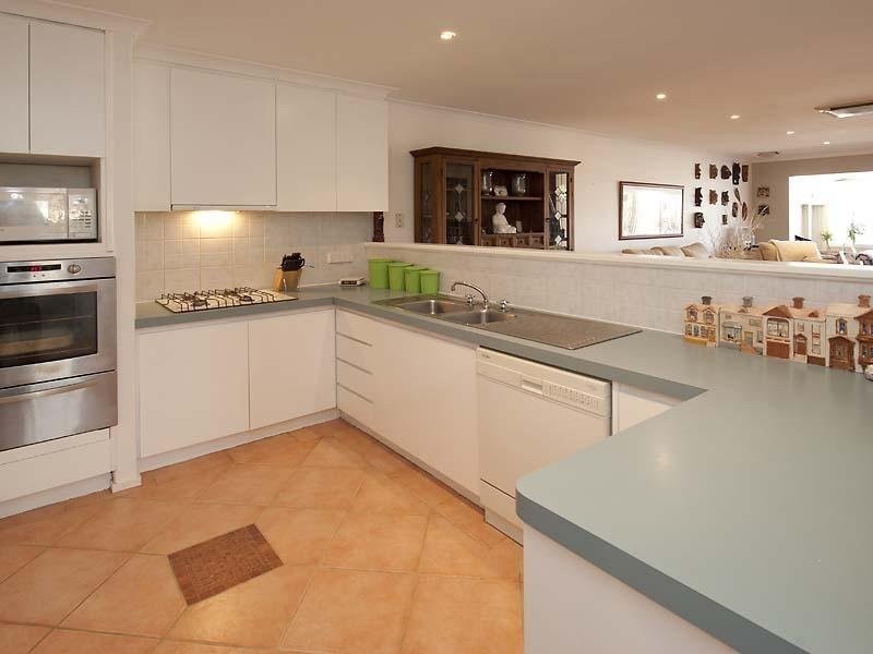2/1 Waterside Drive, Dudley Park WA 6210