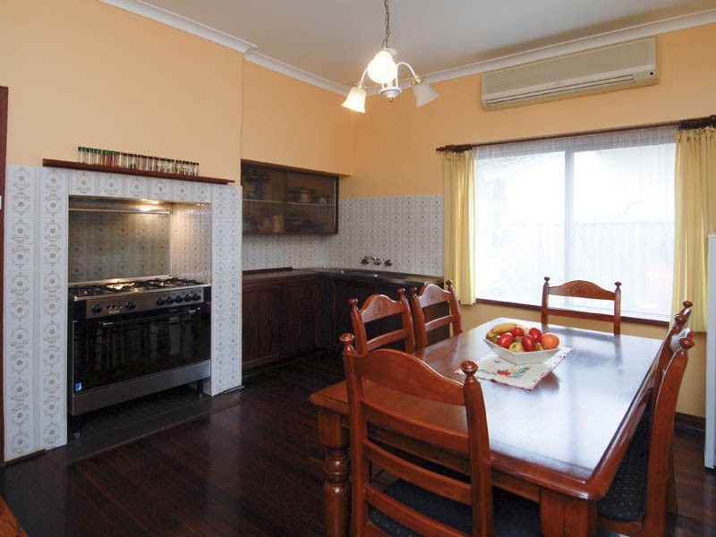 20 Green Street, Joondanna WA 6060