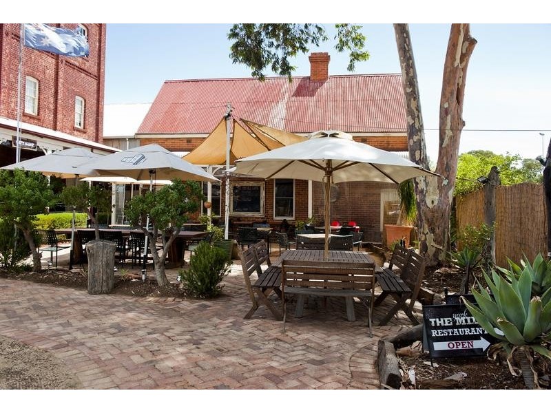 10 Henrietta Street, York WA 6302