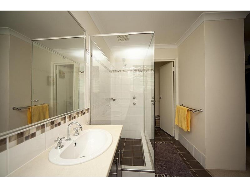 254 Adelaide Street, High Wycombe WA 6057