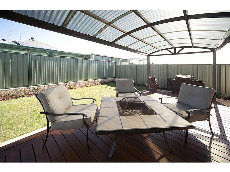 254 Adelaide Street, High Wycombe WA 6057