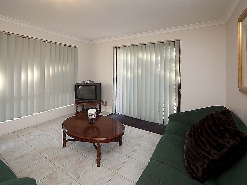 2/55 Durban Street, Belmont WA 6104