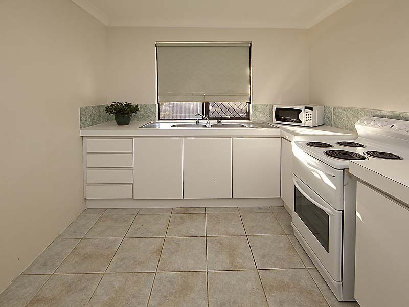 2/55 Durban Street, Belmont WA 6104