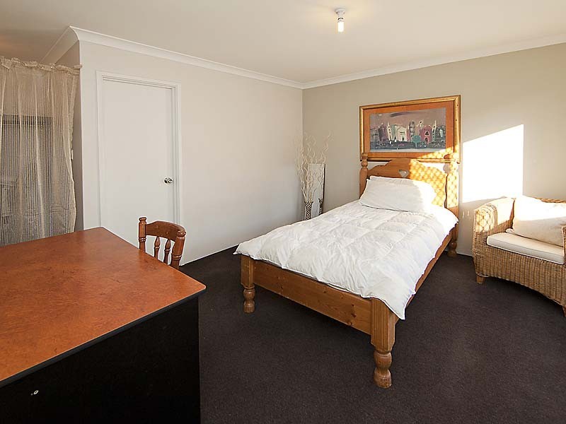 2/55 Durban Street, Belmont WA 6104