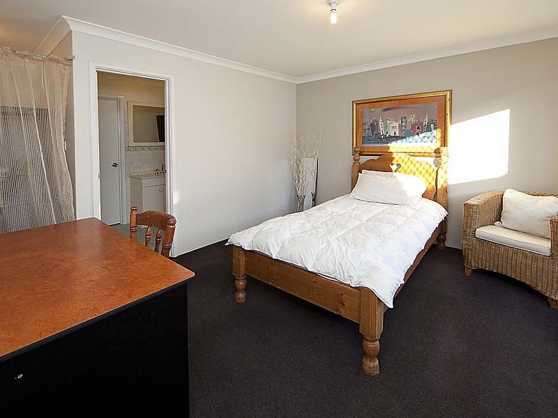 2/55 Durban Street, Belmont WA 6104