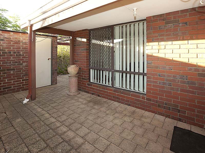 2/55 Durban Street, Belmont WA 6104