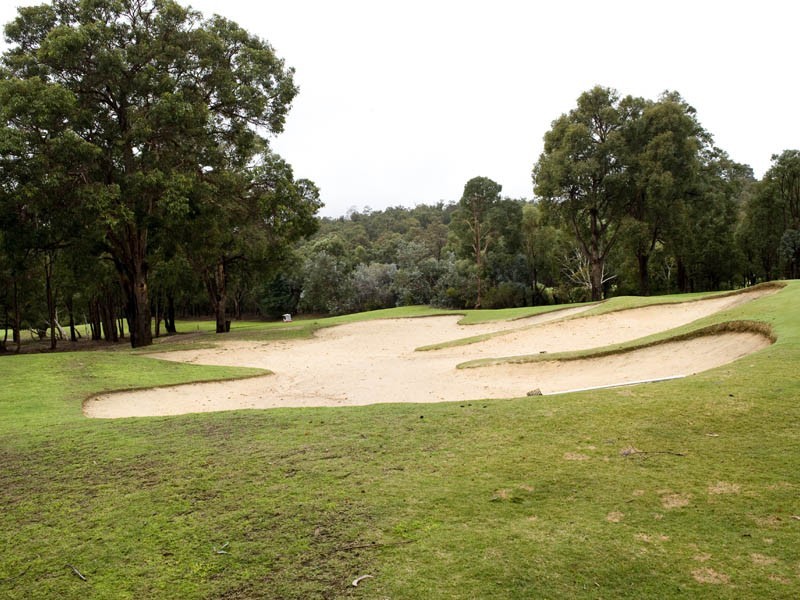 5 Country Club Avenue, Roleystone WA 6111