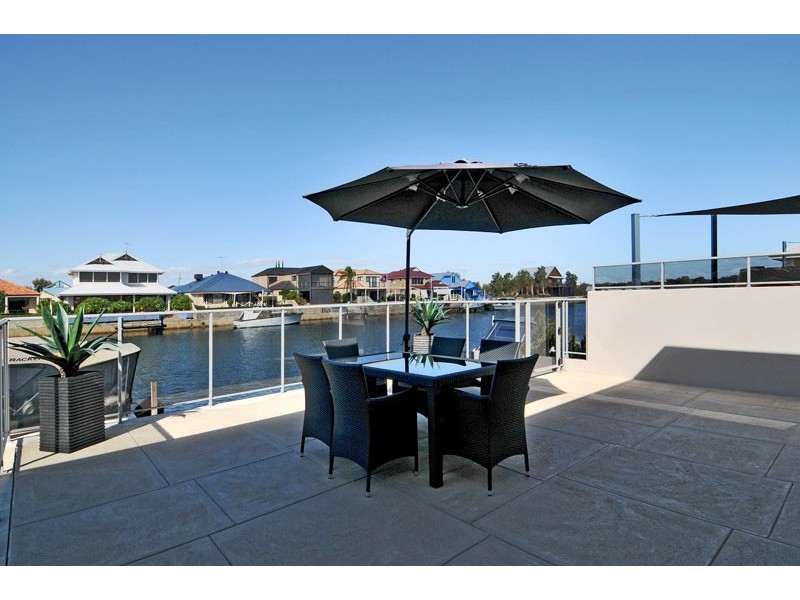 37 Erins Isle, Dudley Park WA 6210
