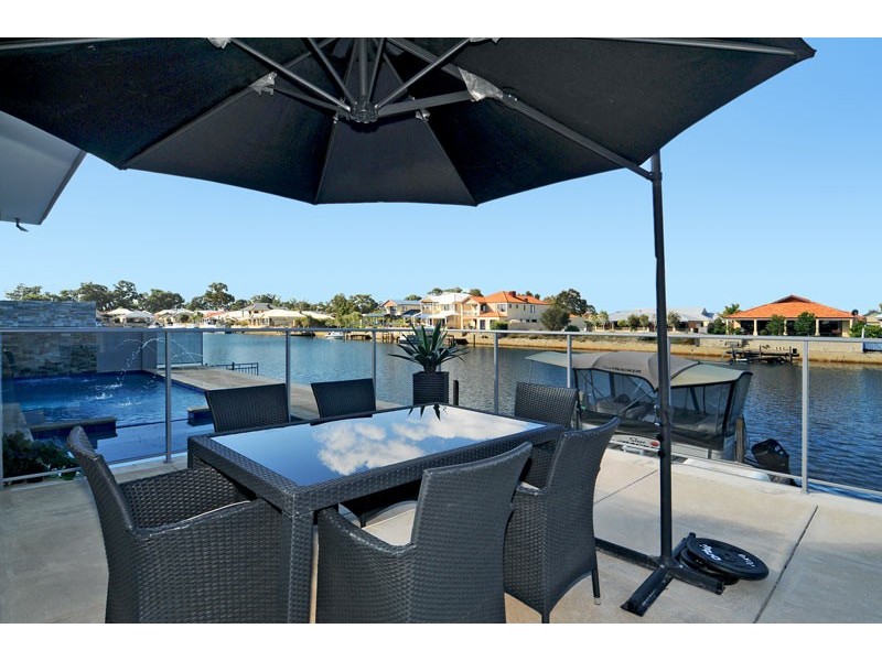 37 Erins Isle, Dudley Park WA 6210