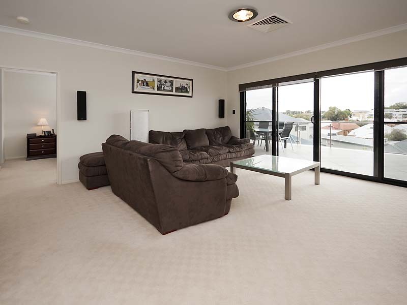 9/1 Braid Street, Perth WA 6000