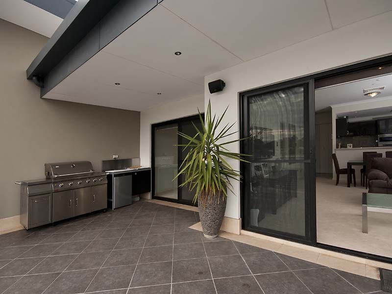 9/1 Braid Street, Perth WA 6000