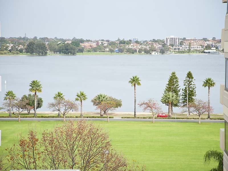 157/143 Adelaide Tce, East Perth WA 6004