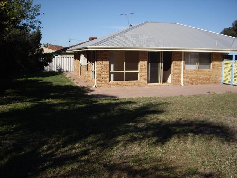 12 Alaric Court, Parkwood WA 6147