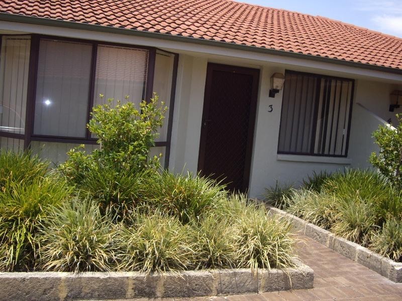 3/2 Lakeside Terrace, Mount Pleasant WA 6153