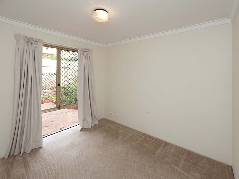 3/3 First Avenue, Applecross WA 6153