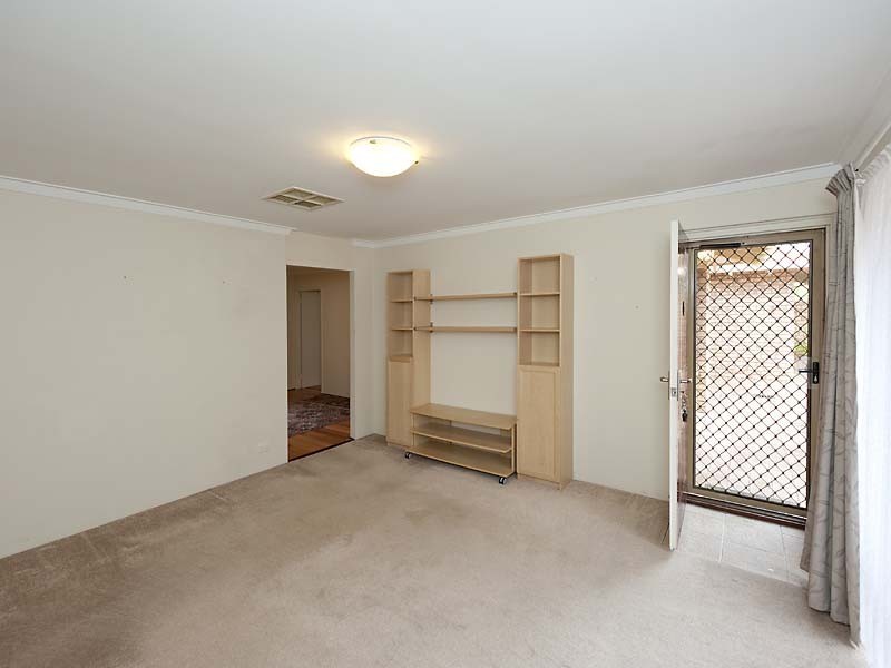 3/3 First Avenue, Applecross WA 6153