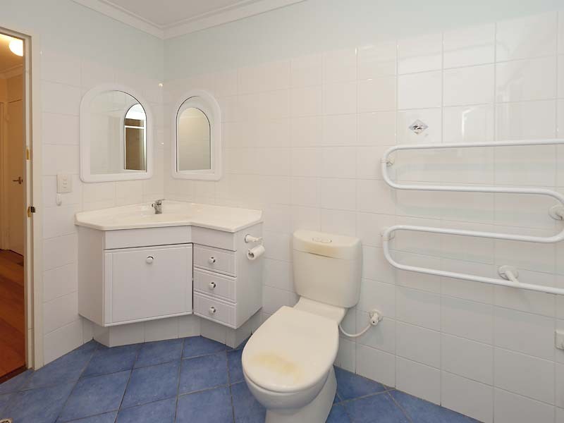 3/3 First Avenue, Applecross WA 6153