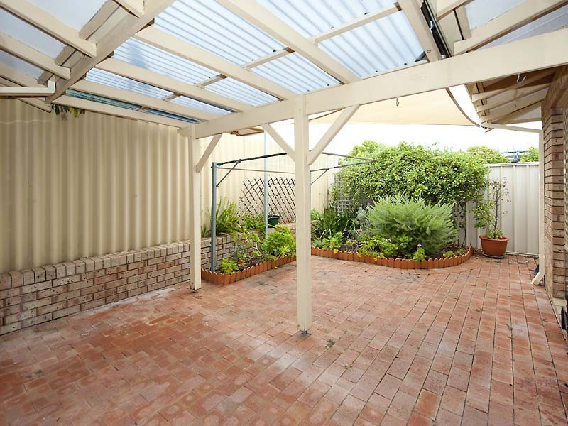 3/3 First Avenue, Applecross WA 6153