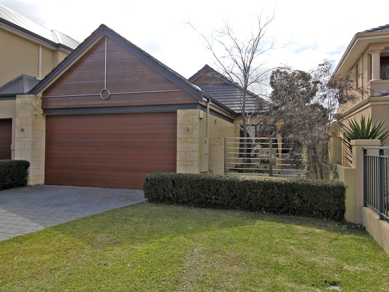 A/16 Simpson Road, Applecross WA 6153