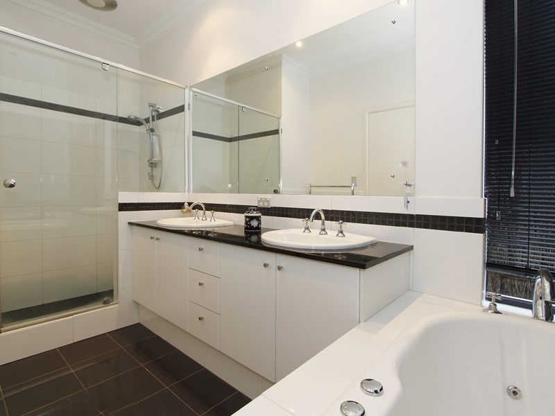 A/16 Simpson Road, Applecross WA 6153