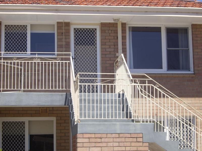 4/155 Melville Parade, Como WA 6152