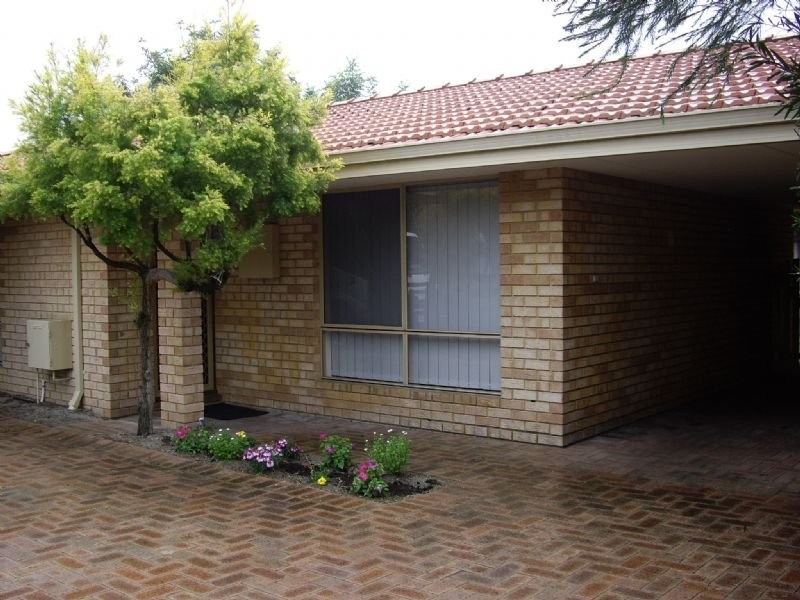 2/25 Tuam Street, Victoria Park WA 6100