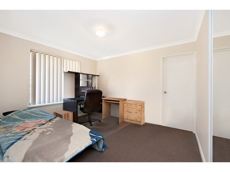 7/11 Hazlett Way, Canning Vale WA 6155