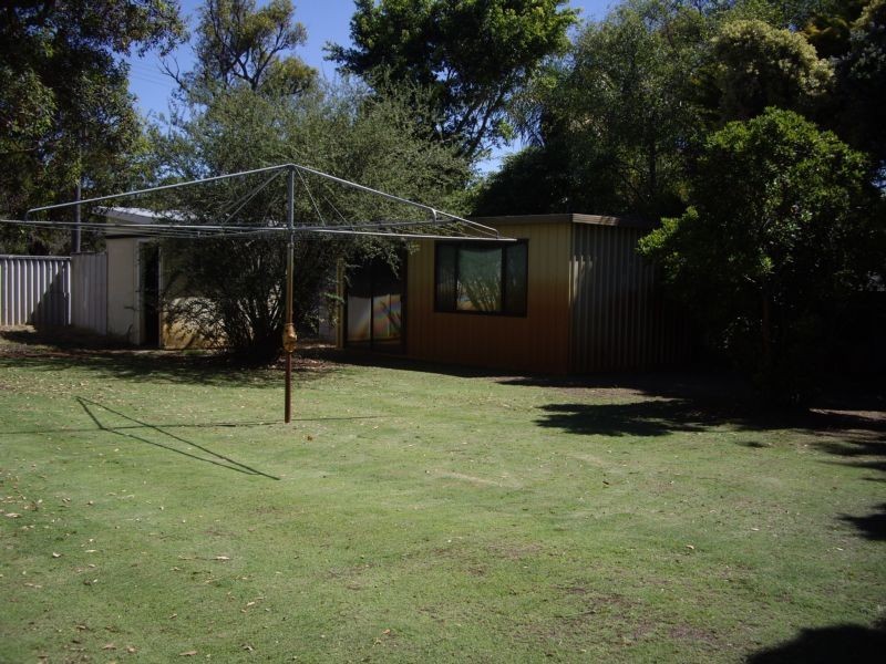 1 McCallum Crescent, Ardross WA 6153