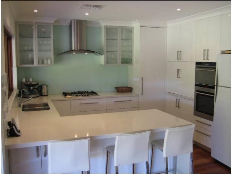 8 Ratcliffe Road, Booragoon WA 6154