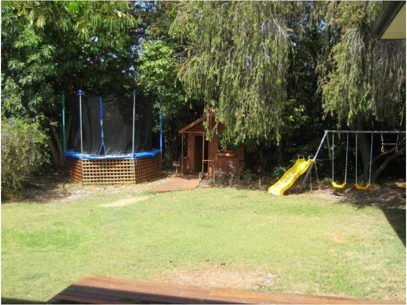 8 Ratcliffe Road, Booragoon WA 6154