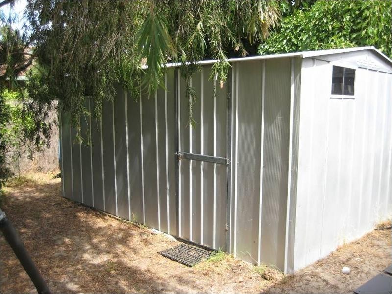 8 Ratcliffe Road, Booragoon WA 6154