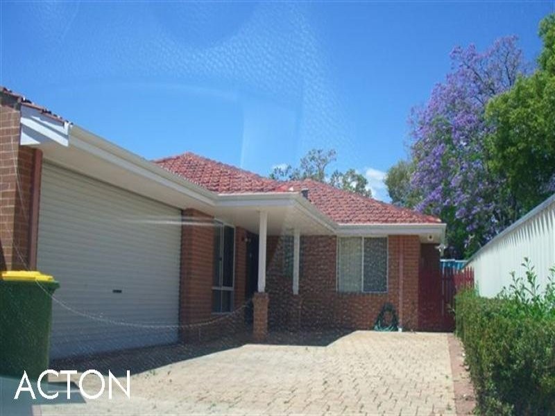 2/4 Cormack Street, Alfred Cove WA 6154
