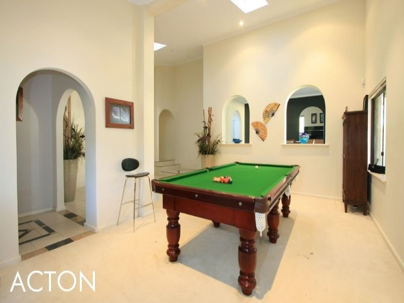 1 Leece Place, Booragoon WA 6154