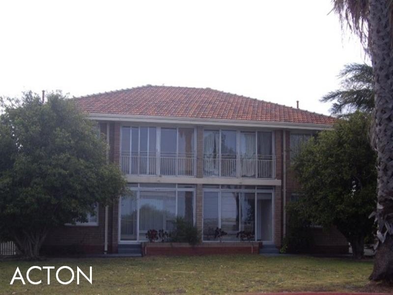 2/155 Melville Parade, Como WA 6152