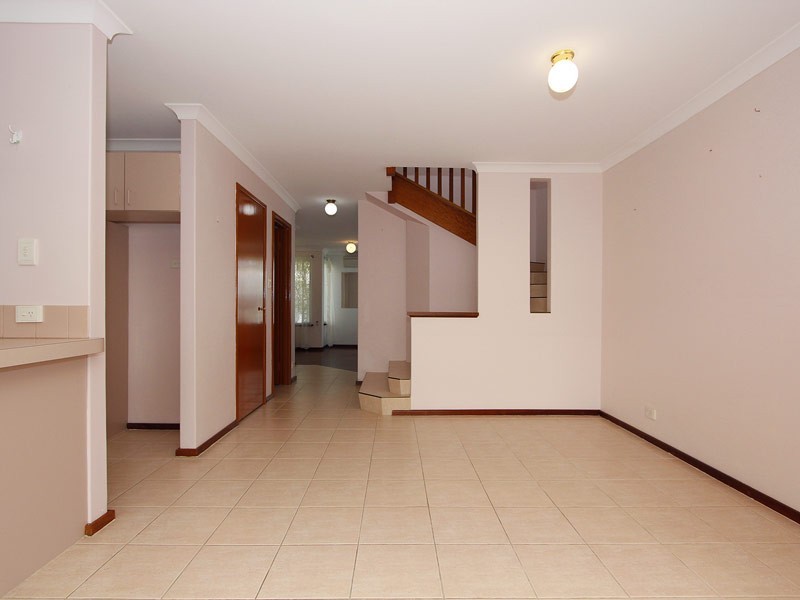 2/72 Macleod Road, Applecross WA 6153