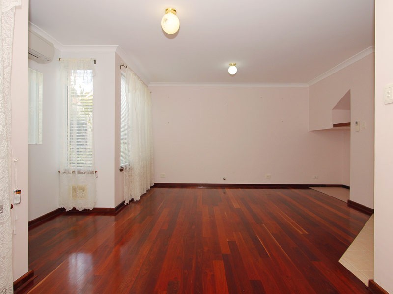 2/72 Macleod Road, Applecross WA 6153