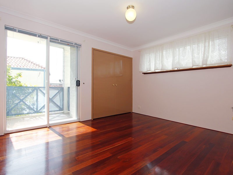 2/72 Macleod Road, Applecross WA 6153