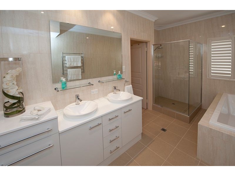 3/9 Tweeddale Road, Applecross WA 6153