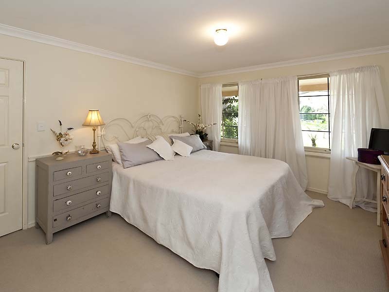 19 Portsea Gardens, Jandakot WA 6164